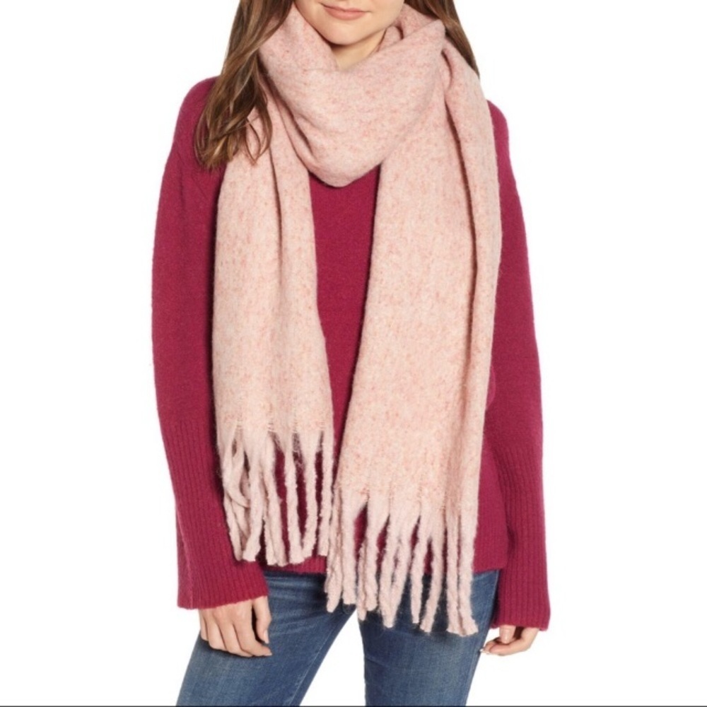 Treasure & Bond Nordstrom Blush Pink Scarf NEW Chunky Cozy Knit Women’s OS